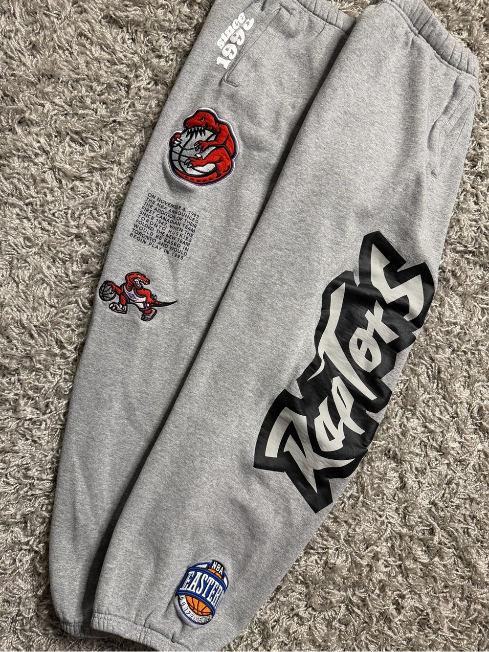 Mitchell & Ness Toronto Raptors Vintage Style Sweatpants